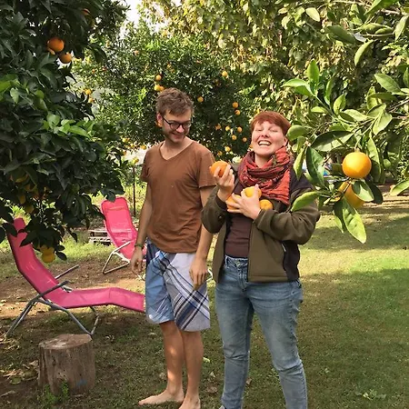 Δωμάτια σε οικογενειακή κατοικία Friends Pension&camping *