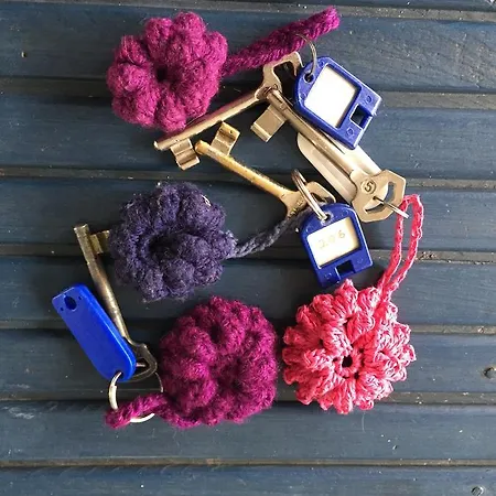 Δωμάτια σε οικογενειακή κατοικία Friends Pension&camping *