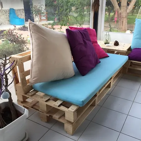 Friends Pension&camping Чирали
