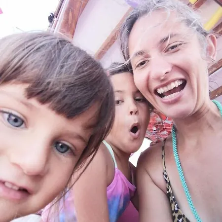 Friends Pension&camping Δωμάτια σε οικογενειακή κατοικία